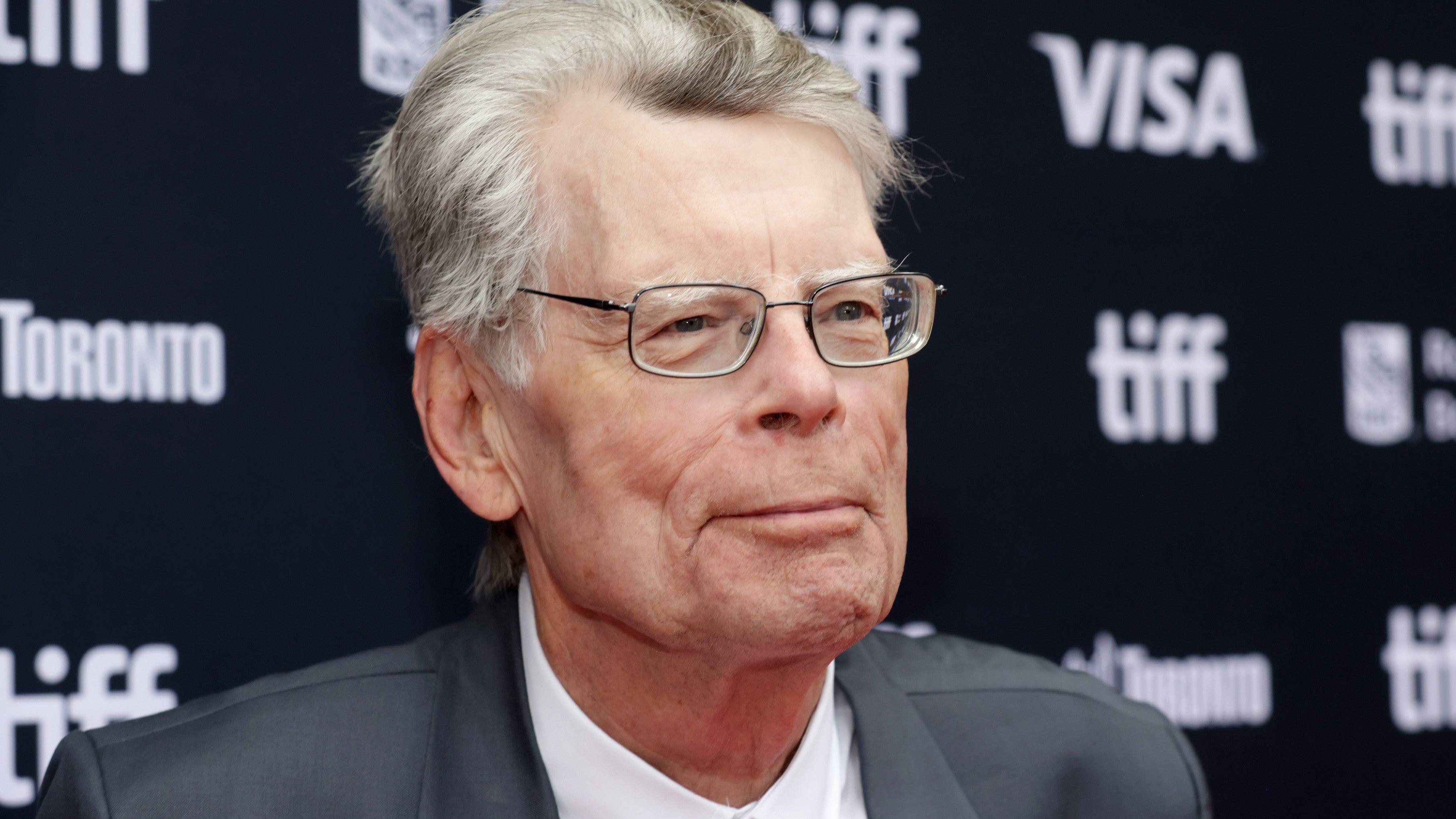 Stephen King kêu gọi hủy bỏ giải Oscar giữa vụ cháy rừng