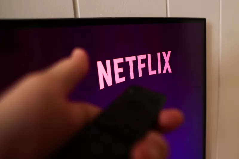 Netflix는 아이들이 콘솔을 신경 쓰지 않는다고 말합니다. '8 살짜리 사람들은 PlayStation 6을 꿈꾸지 않습니다.'